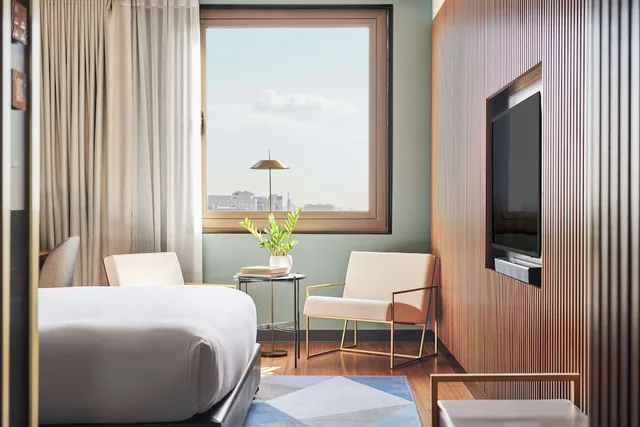 غرفة بريميوم بسرير كينج، Grand Hyatt Barcelona 5/10