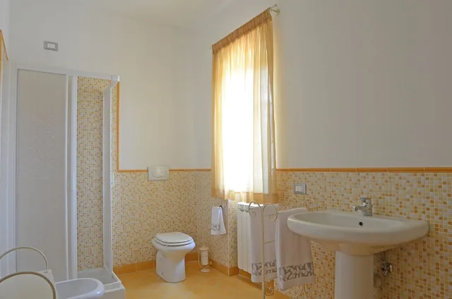 Room, Double or Twin Bed, Villa Il Fortino 5/6