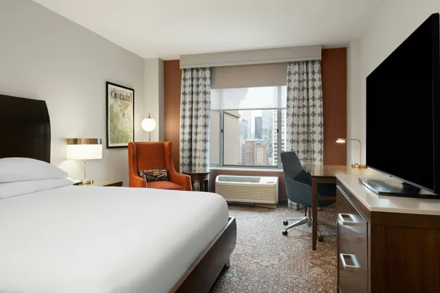 غرفة بسرير كينج لذوي الإعاقة، Hilton Garden Inn Chicago Downtown/Magnificent Mile 3/7