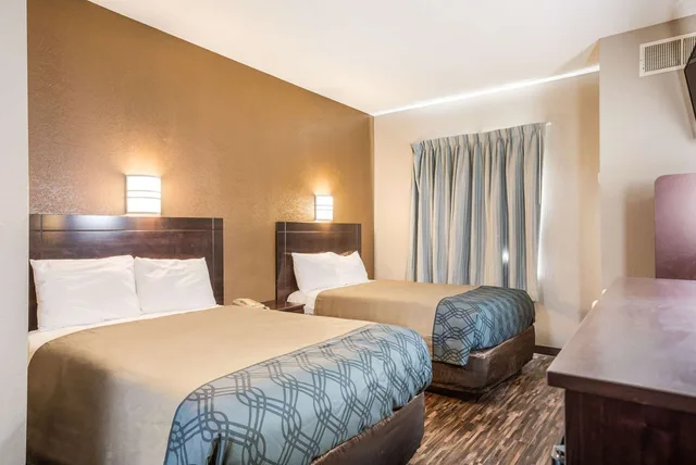 غرفة بسريرين مزدوجين، Econo Lodge Morristown West 1/4