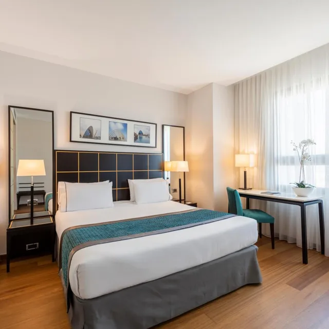 Superior, Double Bed, Eurostars Gran Valencia 3/6