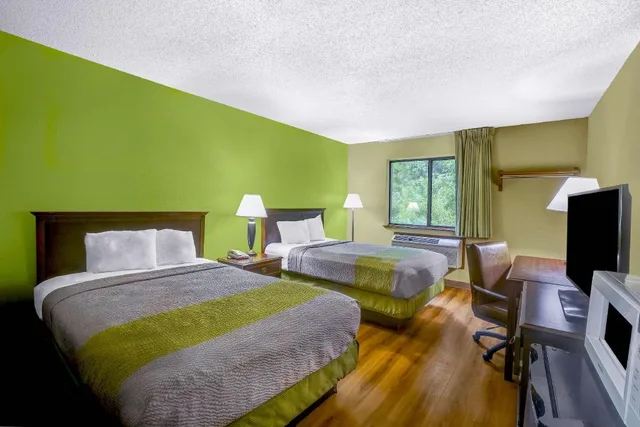 2 Full Beds - Smoking، Motel6 Morehead, KY 4/10