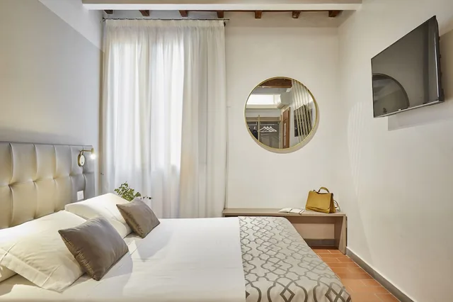 Deluxe, Queen Bed, SETTE ANGELI ROOMS 8/10