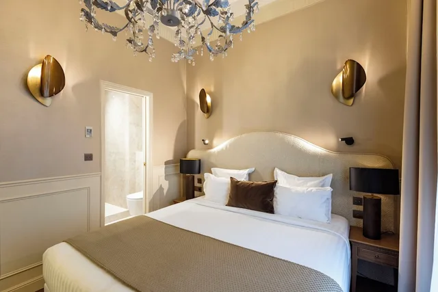 Superior, Double or Twin Bed, Hotel Residence Foch 3/10