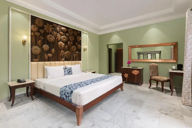 غرفة بريميوم بسرير كوين بشرفة، Justa Alwarbagh Sariska 1/1