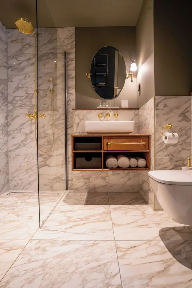 Gallery, Miva, Deluxe, King Bed، The Collector 3/3