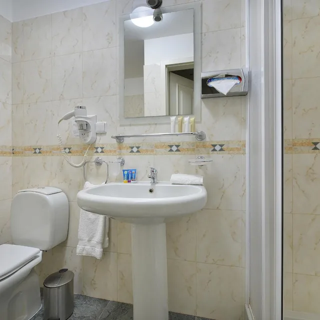 شقة سوبيريور رباعية بسرير فردي، Hotel Suite Home Prague 4/6
