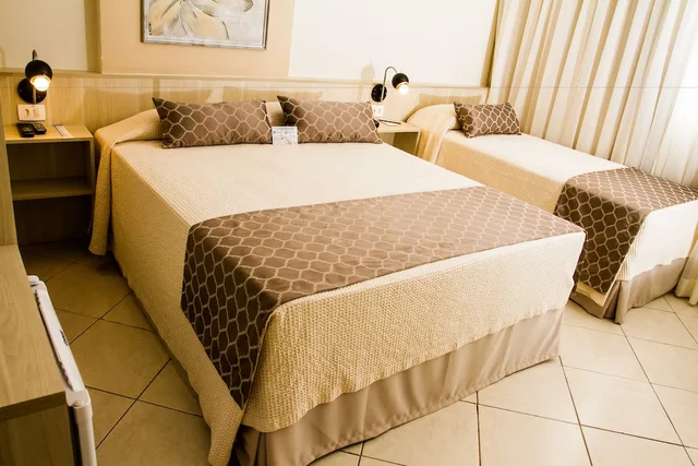 غرفة قياسية ثلاثية بثلاثة أسرّة، Binder Hotel Quality Inn 10/10