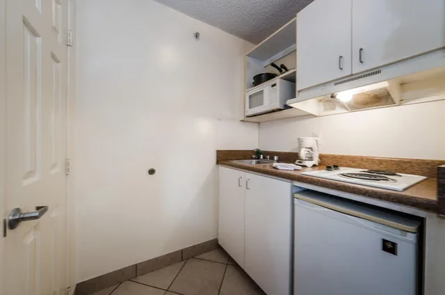 غرفة قياسية مفردة بمطبخ للمدخنين، Suburban Extended Stay Clearwater 2/2