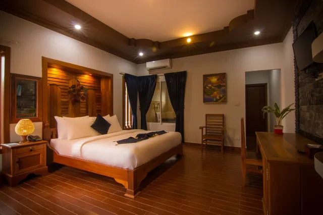 جناح تنفيذي بسرير مزدوج بإطلالة على المسبح، Ravorn Villa Boutique 2/4