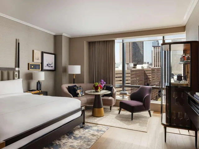 Grand, 5 Rooms, King Bed, Bathtub, Accessible، Raffles Boston 2/5