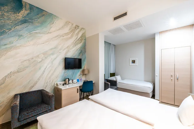 غرفة بسرير مزدوج أو سريرين منفصلين مع سرير إضافي، Atrium Hotel by Mellow Mood Hotels 4/10