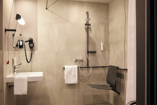 Studio, Double Bed, Aparthotel Candlewood Suites Duesseldorf Airport By Ihg Dusseldorf 4/5