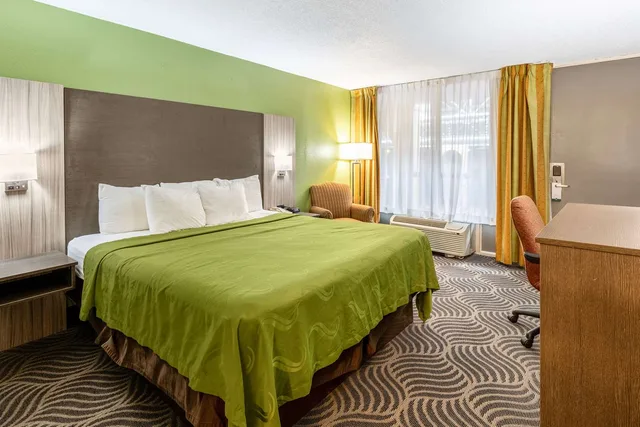 غرفة بسرير كينج، Quality Inn Newport TN 1/4