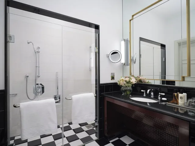 جناح استوديو بسرير كينج مع أريكة، Sofitel London St James 3/3