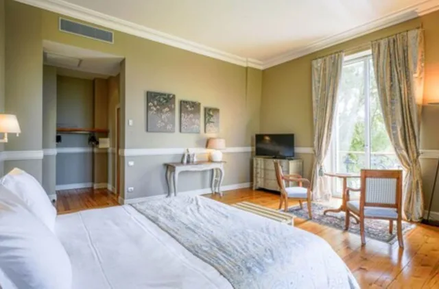 غرفة كومفورت بسرير مزدوج بإطلالة على الحديقة، CHATEAU GRATTEQUINA 3/5
