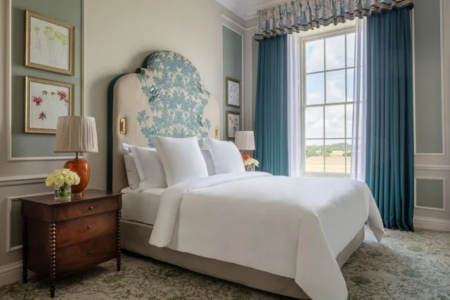 جناح بسرير كينج للمدخنين، Four Seasons Hotel Hampshire 1/2