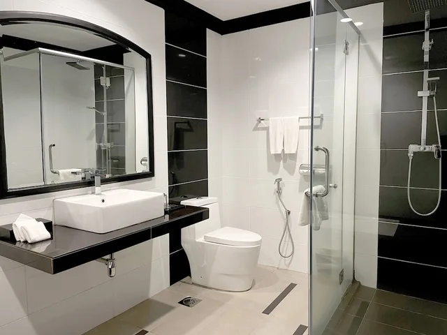 جناح تنفيذي بسرير كينج، Grand Darul Makmur Hotel Kuantan 3/3