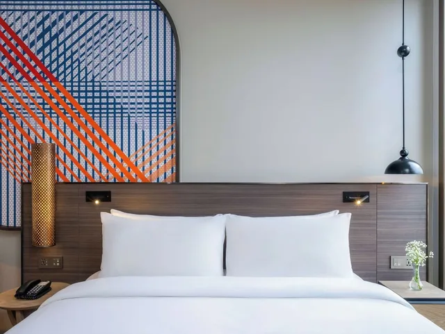 غرفة ديلوكس بسرير كينج، Mercure Bangkok Surawong 5/7