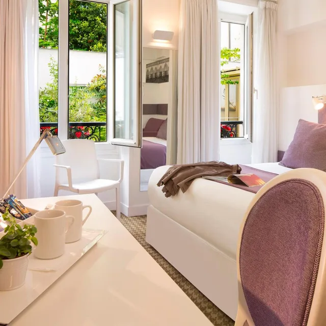 Triple Room, Hotel Mistral 2/3