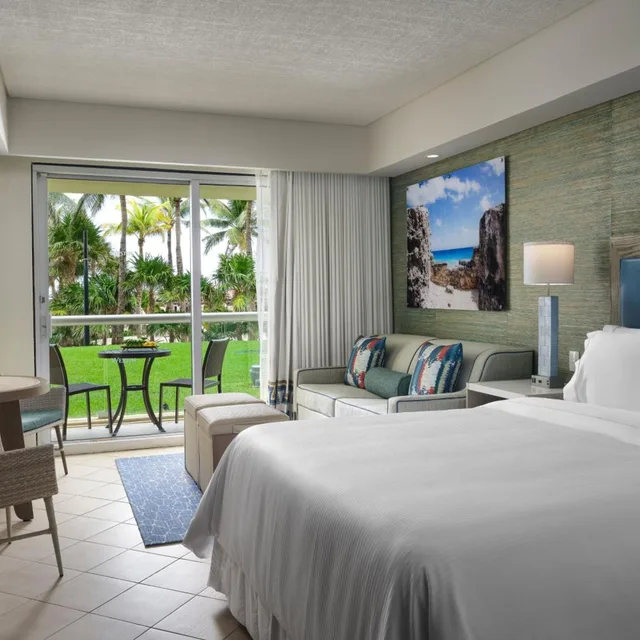 استوديو بسرير كوين بإطلالة على البحر بشرفة، The Westin Lagunamar Ocean Resort Villas & Spa 2/6