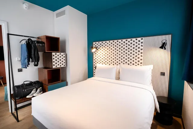 Cool, Double Bed، BOMA Easy Living Hotel 2/3
