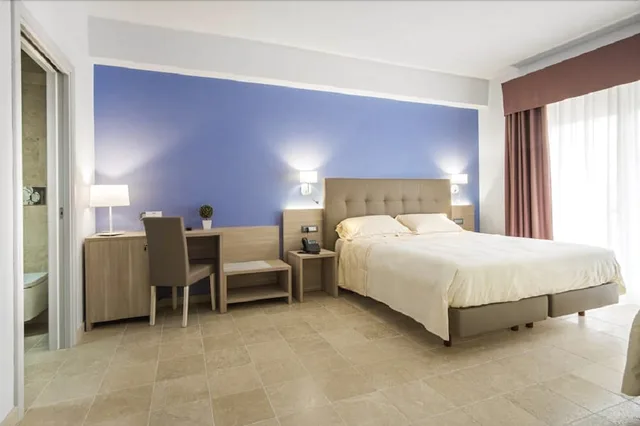 Deluxe, Queen Bed, Sofa, Balcony, Courtyard Area، Netum Hotel 5/10