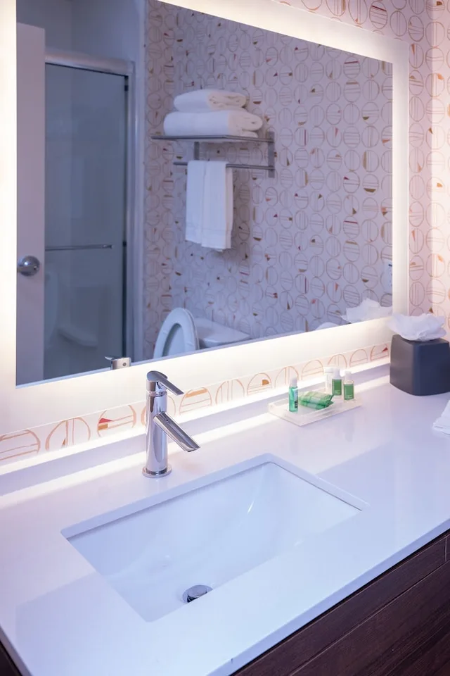 غرفة قياسية بسريرين كوين، Holiday Inn Nw Houston Beltway 8 9/9