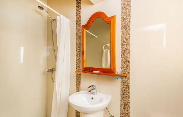 غرفة بسرير كوين، Lantern Guest House 3/4