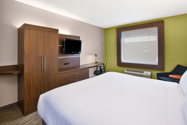غرفة قياسية بسرير كينج، Holiday Inn Express & Suites Manchester-Conf Ctr(Tullahoma) 2/6