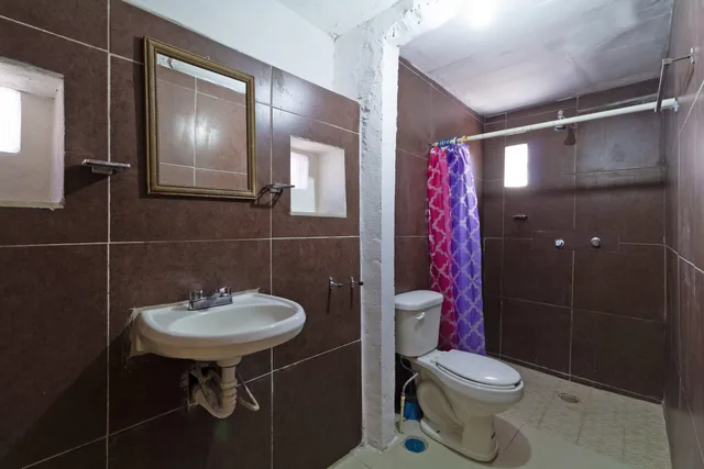 غرفة قياسية بسريرين، OYO Hotel Punta Guadalupe, San Cristobal de las Casas 6/6