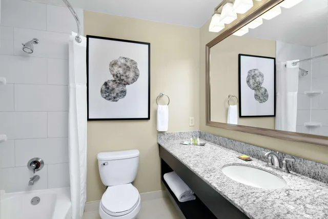 جناح بغرفتي نوم، DoubleTree Suites by Hilton Charlotte SouthPark 4/4