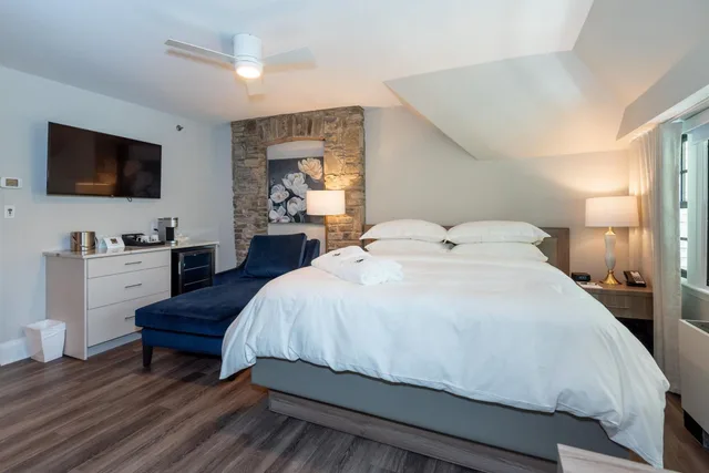 جناح بسرير كوين، Glenerin Inn 3/10