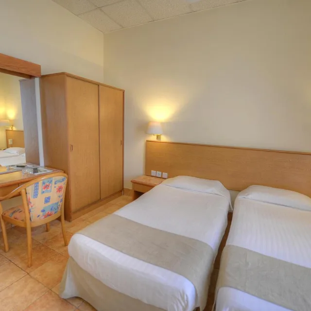 غرفة قياسية مفردة بسريرين منفصلين، Allegro Hotel 1/10