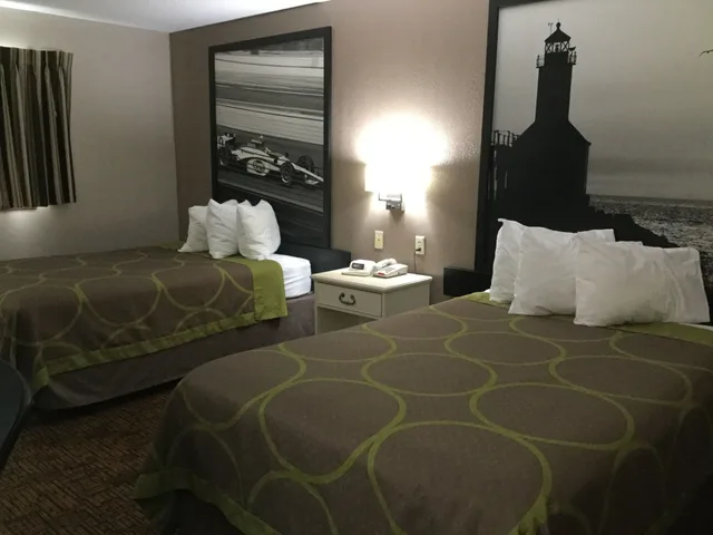 غرفة بسريرين مزدوجين، Super 8 by Wyndham Indianapolis/Emerson Ave 2/6