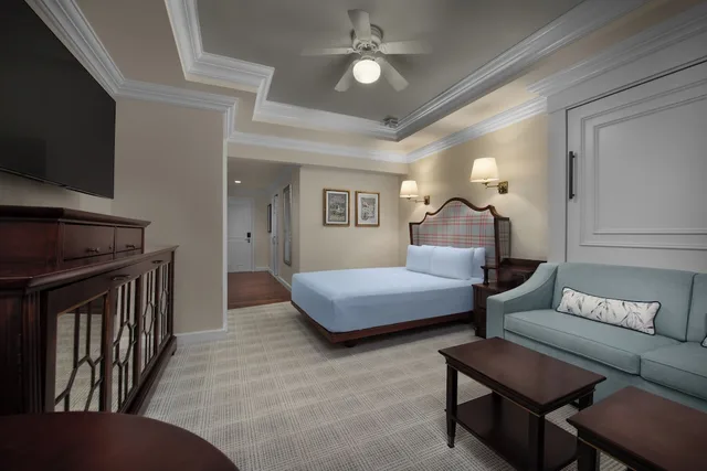 Deluxe, Studio, 1 Queen and 1 Murphy Bed, Murphy Bed, Preferred View, Accessible، The Villas at Disneys Grand Floridian Resort and Spa 5/6