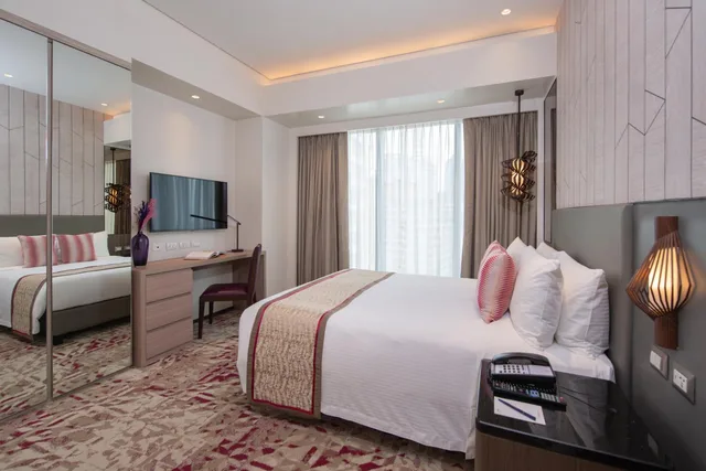 استوديو بريميير، Somerset Central Salcedo Makati 3/7