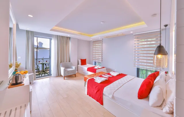 غرفة ثلاثية بثلاثة أسرّة، Lale Hotel 1/1