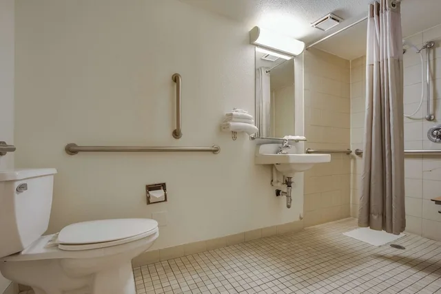 غرفة قياسية بسرير مزدوج، Motel6 Tempe, AZ - Broadway - ASU 4/5