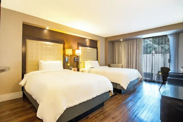 غرفة ديلوكس بسريرين مزدوجين، Lucerna Tijuana 2/9