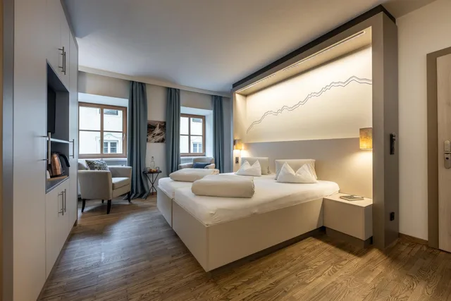 غرفة كلاسيكية بسرير مزدوج، HOTEL POST 3/8