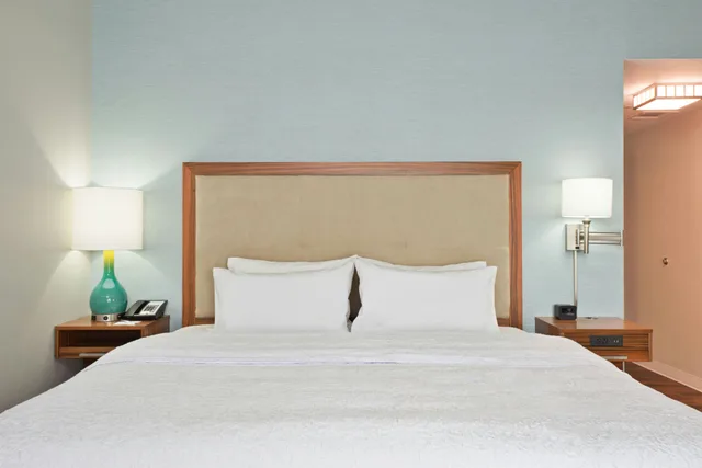 غرفة بسرير كينج لذوي الإعاقة، Hampton Inn & Suites North Huntingdon-Irwin 3/5