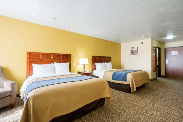 غرفة بسريرين كوين، Comfort Inn & Suites Cedar City South, UT 3/4