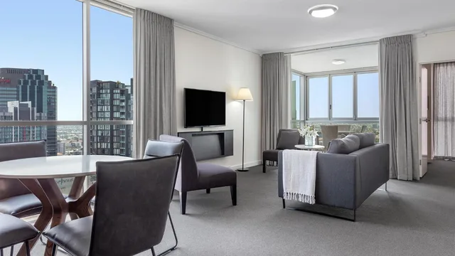 جناح بإطلالة على النهر بغرفتي نوم، Oaks Brisbane Festival Suites 1/2