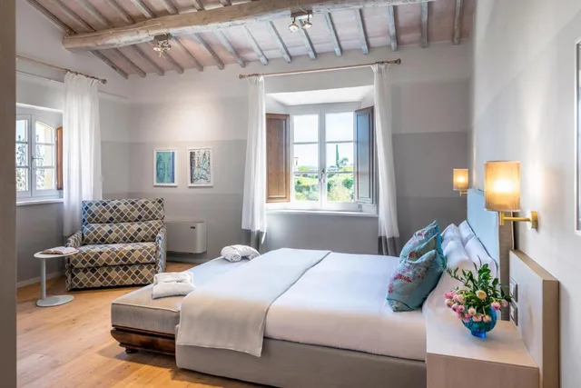 غرفة تنفيذية بسرير كينج بإطلالة، Relais Le Macine Di Stigliano 2/6