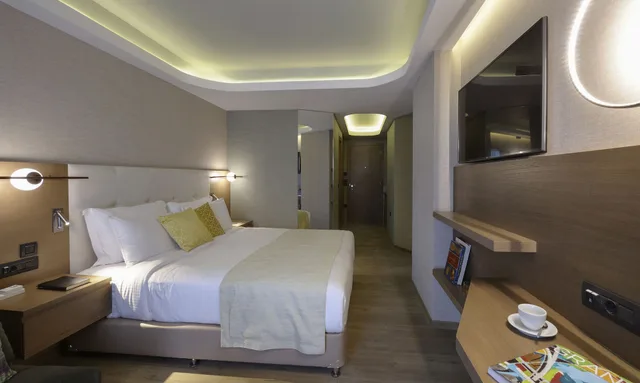 Superior, Twin Beds, Atrium View، Zeus Essence Wyndham Athens Residence 2/6
