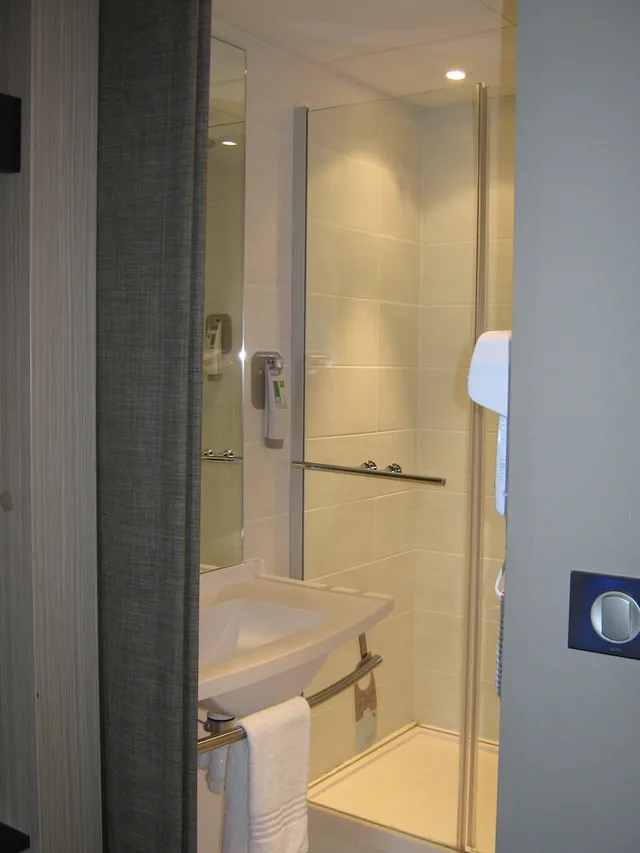 Standard, Twin Beds, Ibis Styles Saint Dizier 9/9
