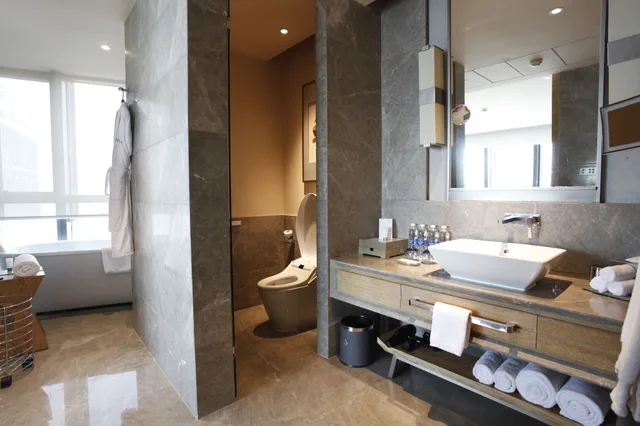 1 Bedroom, Executive, Suite, The Westin Chongqing Liberation Square 6/7