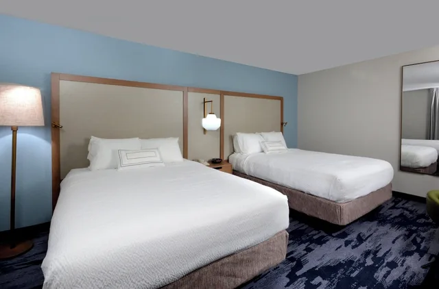 غرفة بسريرين كوين، Fairfield Inn Greensboro Airport 4/8
