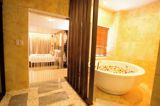 غرفة غراند بريميوم بسرير كينج بإطلالة على الحديقة، Villa Del Sol Beach Villas & Spa 8/10